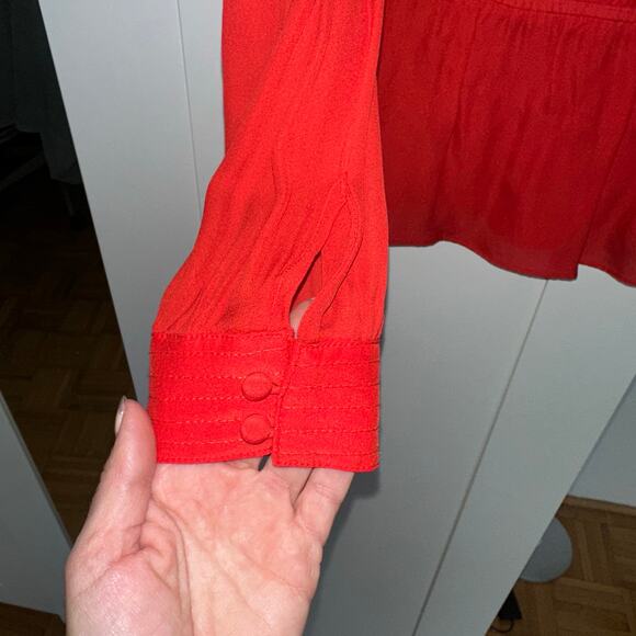 Parker 100% Silk Red V-Neck Long Sleeve Peplum Blouse, Open Back, Size M, EUC - Picture 4 of 7